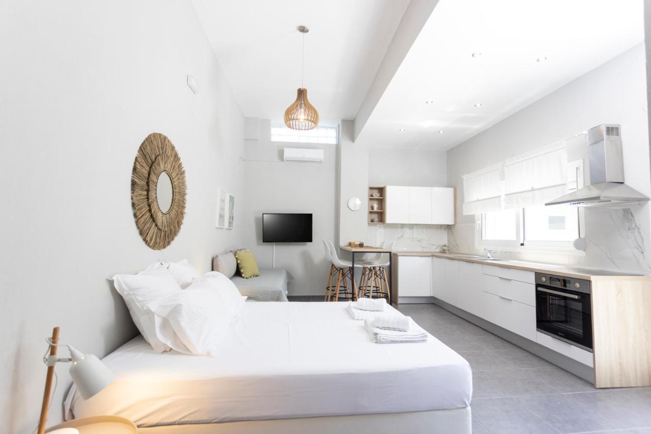 Polychrono Suite 1 Luaran gambar